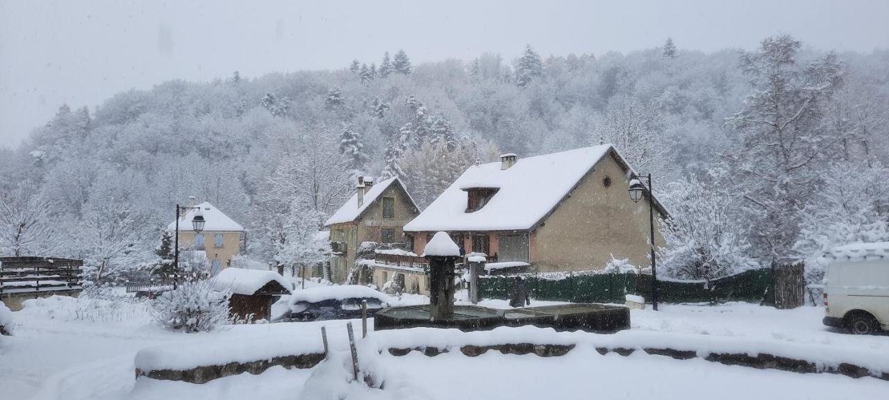 Le Gite Des Vagabonds Chichilianne Esterno foto